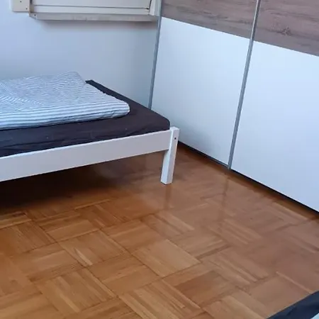 2-zimmer Mit Küche Und Terrasse Apartamento